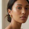 Boucles d’oreilles puces « Sandra » en acier inoxydable dorée au design arrondi épais
