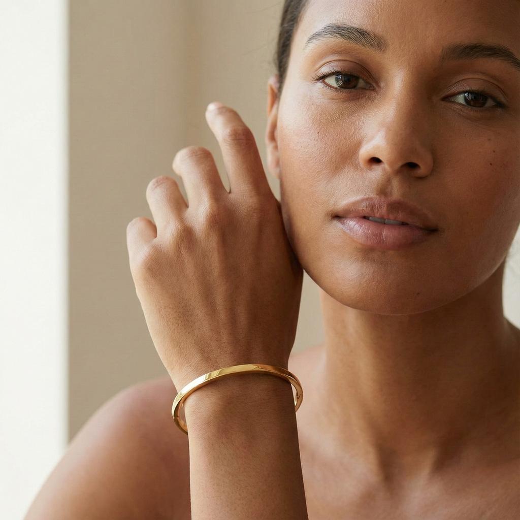 Bracelet jonc « Noémie » en acier inoxydable doré